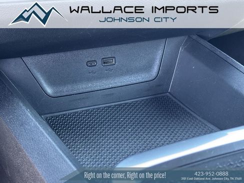 Used 2025 Chevrolet Equinox LT w/ Safety and Technology Package AWD/4WD image 26