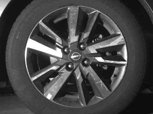 Used 2025 Nissan Versa SV image 13