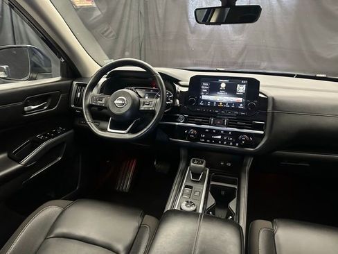 Used 2023 Nissan Pathfinder SL AWD/4WD image 20