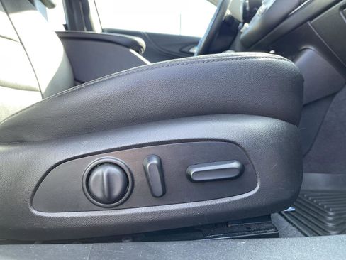 Used 2017 Chevrolet Malibu Premier w/ Driver Confidence Package FWD image 37