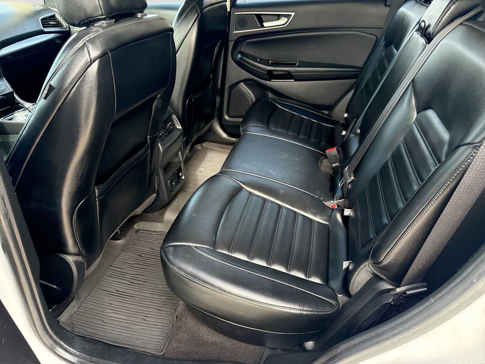 Used 2020 Ford Edge SEL w/ Convenience Package AWD/4WD image 17