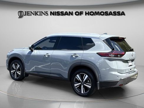 Certified 2024 Nissan Rogue SL w/ SL Premium Package image 9