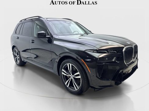 Used 2023 BMW X7 xDrive40i w/ M Sport Package AWD/4WD image 4