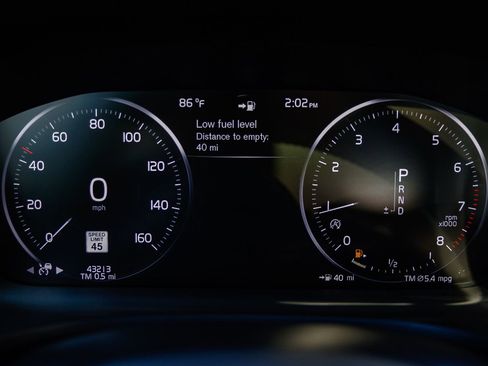 Used 2021 Volvo V60 T6 R-Design w/ Advanced Package image 26