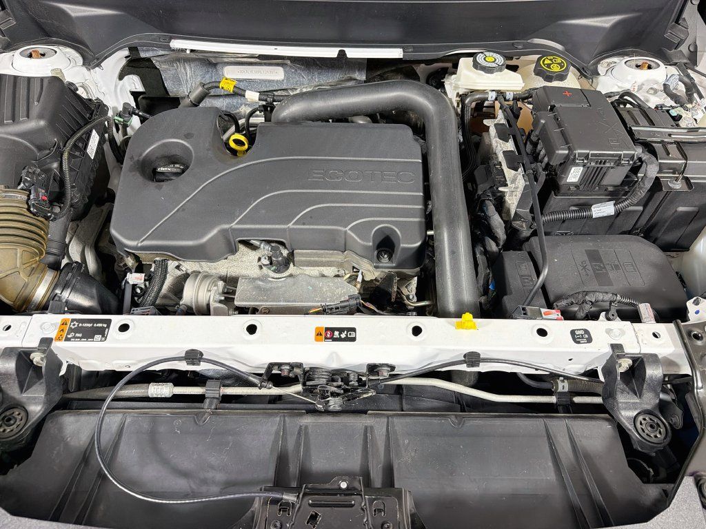 Used 2024 GMC Terrain SLT w/ Elevation Edition AWD/4WD image 32