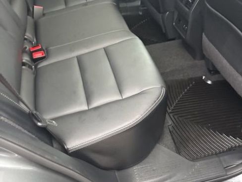 Used 2023 Nissan Rogue SL w/ SL Premium Package image 34