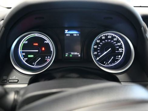 Used 2021 Toyota Camry LE image 27