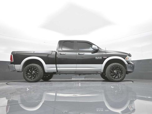 Used 2017 RAM 1500 Laramie w/ Convenience Group AWD/4WD image 41