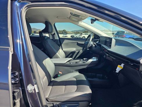 Used 2024 Kia EV6 Light RWD image 10