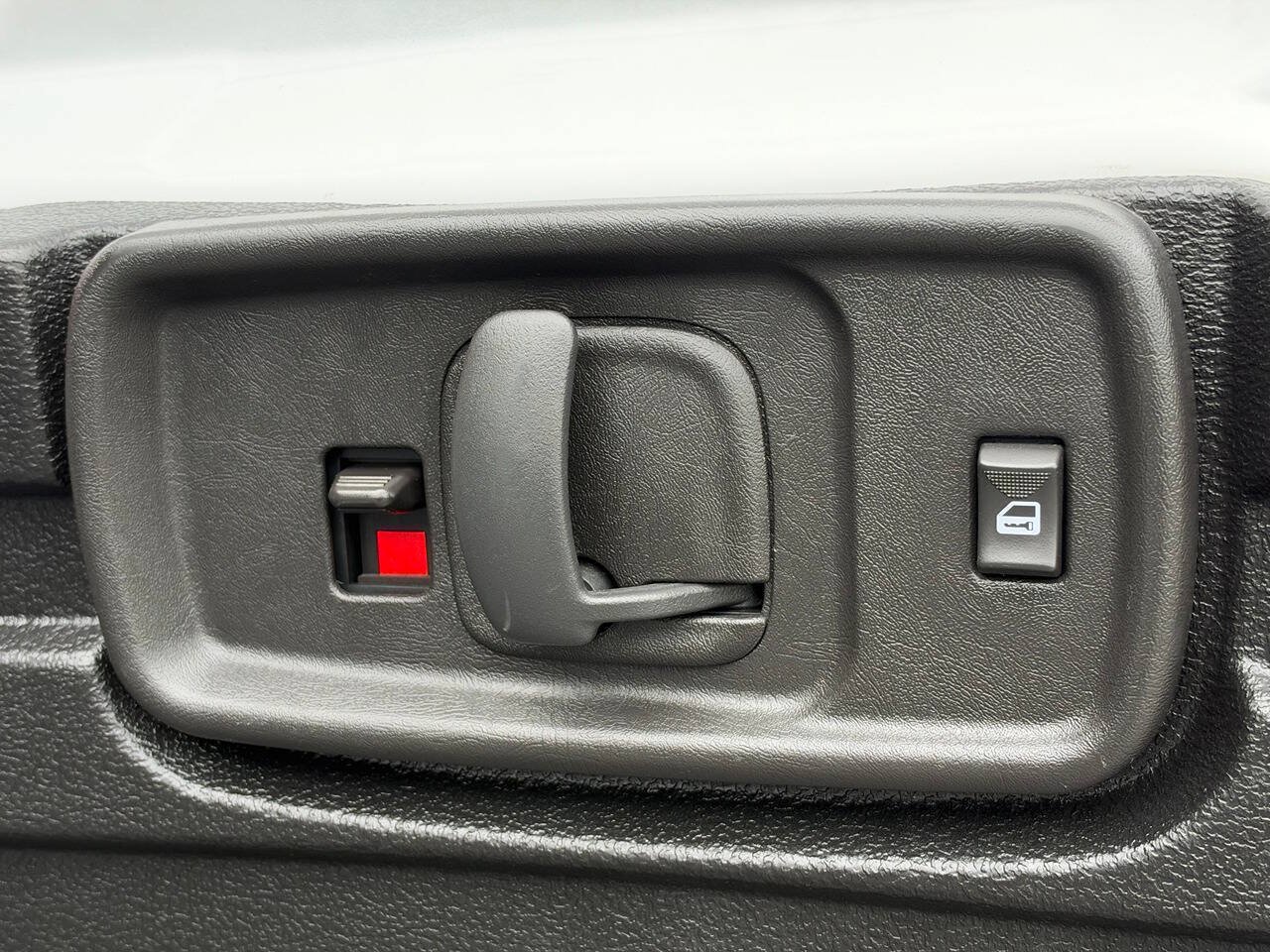 Used 2020 Chevrolet Express 2500 w/ Driver Convenience Package RWD image 13