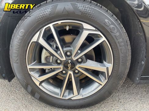 Used 2023 Kia Forte LXS image 14