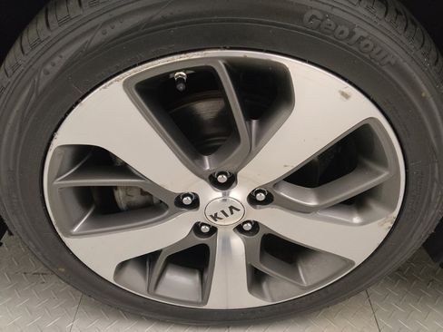 Used 2020 Kia Optima S image 31