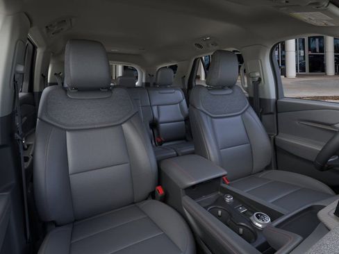 New 2026 Ford Explorer Active w/ Active Comfort Package image 10