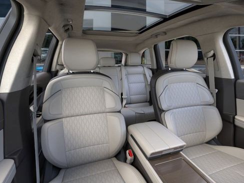 New 2026 Lincoln Nautilus Black Label image 10