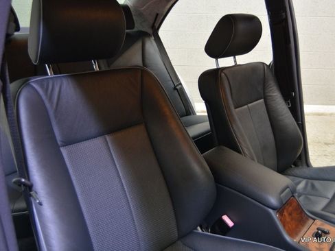 Used 2002 Mercedes-Benz E 320 Sedan image 20