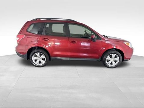 Used 2016 Subaru Forester 2.5i Premium w/ Popular Package #2 AWD/4WD image 5