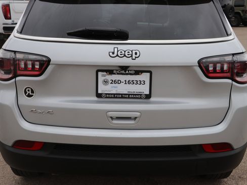 Used 2024 Jeep Compass Sport AWD/4WD image 6