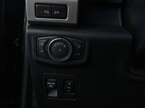 Used 2019 Ford F150 Platinum image 21
