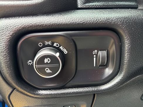 Used 2021 RAM 1500 Big Horn AWD/4WD image 23