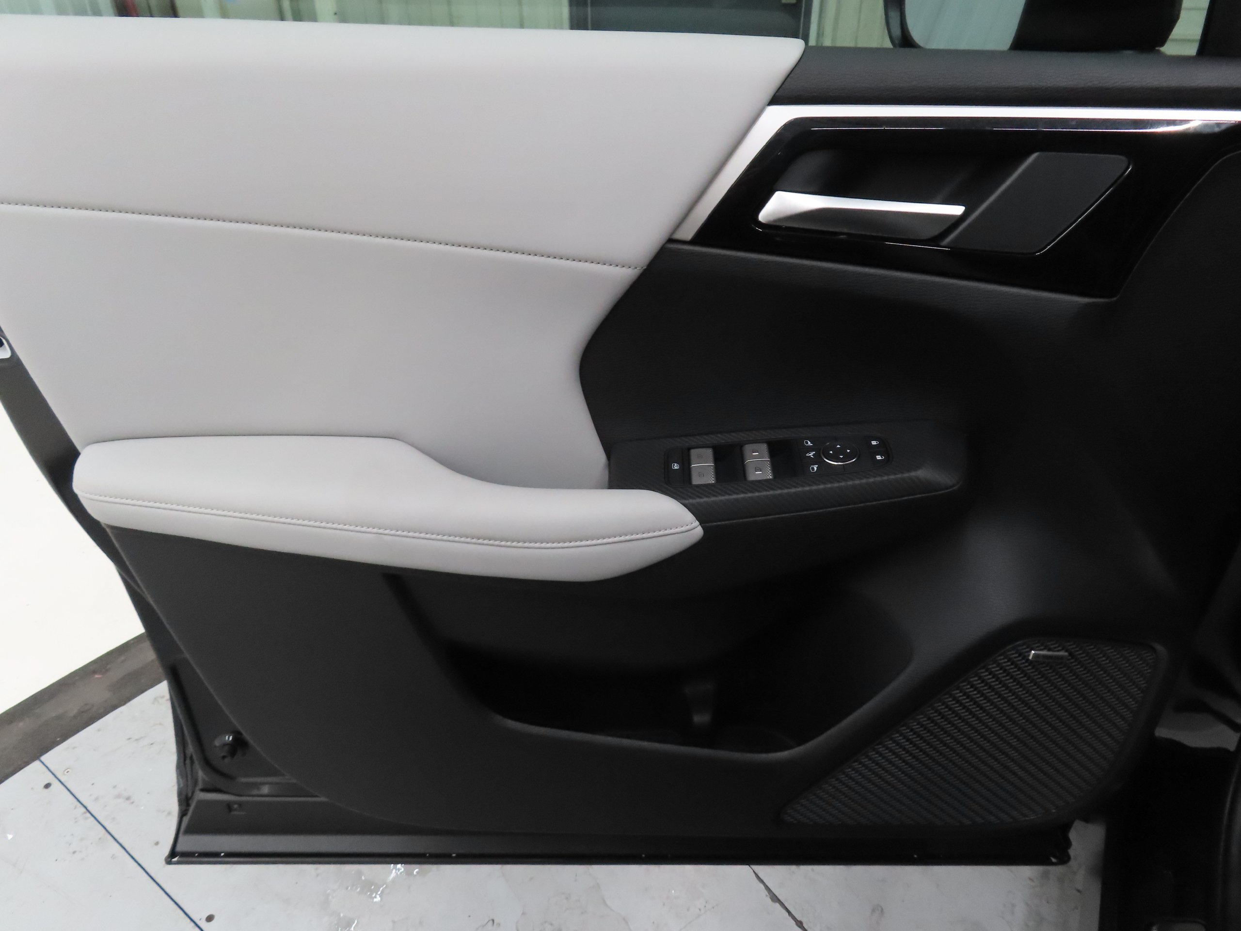 New 2026 Mitsubishi Outlander SE AWD/4WD image 10