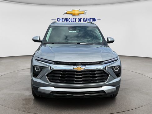 New 2026 Chevrolet TrailBlazer LT FWD image 2