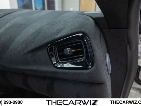 Used 2019 Aston Martin V8 Vantage Coupe RWD image 86