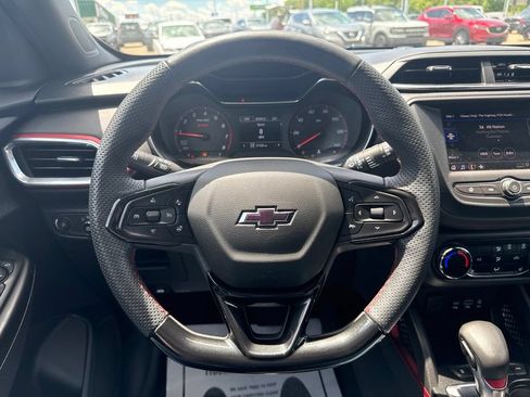 Used 2023 Chevrolet TrailBlazer RS AWD/4WD image 14