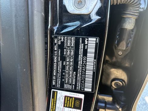 Used 2015 Mercedes-Benz ML 63 AMG 4MATIC image 35