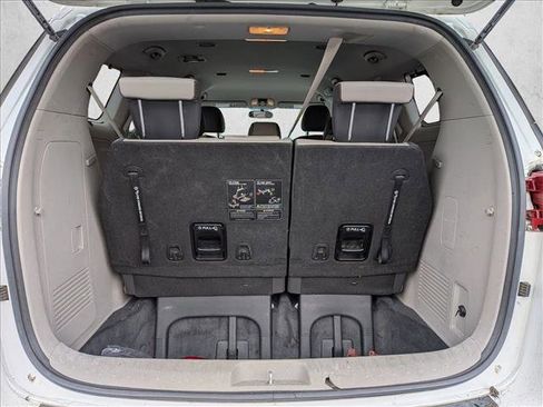 Used 2017 Kia Sedona LX w/ LX Essentials Premium Package image 5