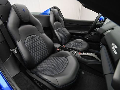 Used 2018 Ferrari 488 Spider image 16