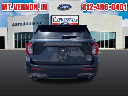 Used 2024 Ford Explorer XLT w/ Equipment Group 202A AWD/4WD image 5