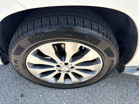 Used 2017 Mercedes-Benz GLS 450 4MATIC image 12