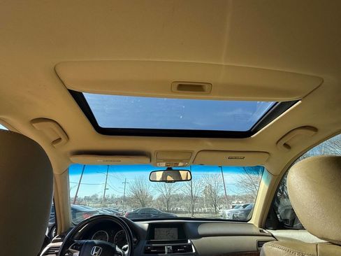 Used 2009 Honda Accord EX-L image 9