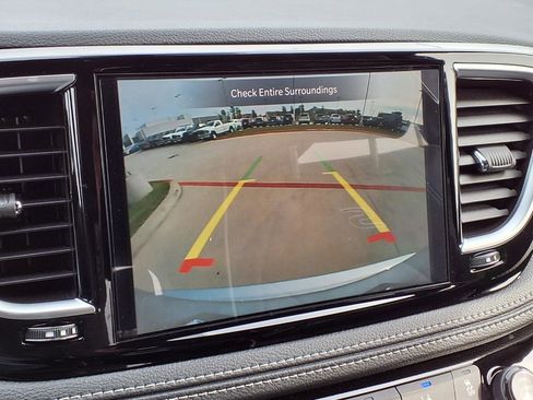 New 2026 Chrysler Pacifica Limited w/ S Appearance Package image 9