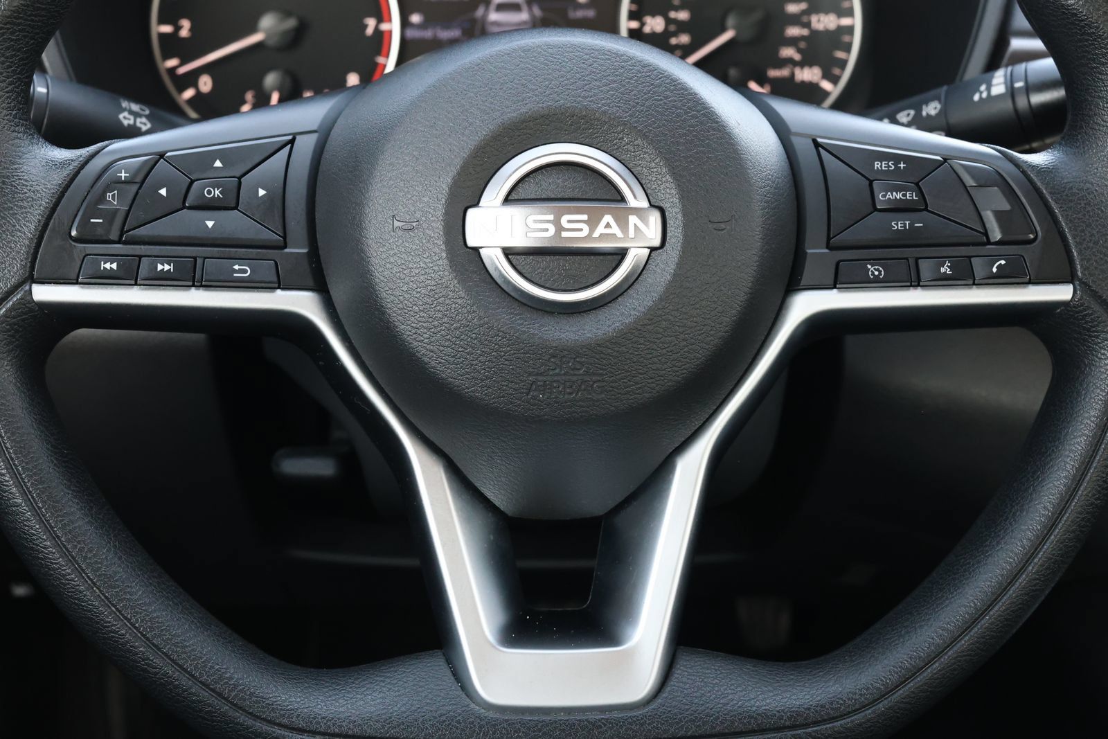 Used 2024 Nissan Altima 2.5 SV FWD image 16