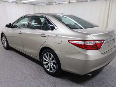 Used 2015 Toyota Camry XLE FWD image 4