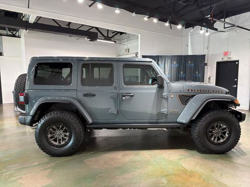 Used 2025 Jeep Wrangler Unlimited Rubicon 392 AWD/4WD image 10