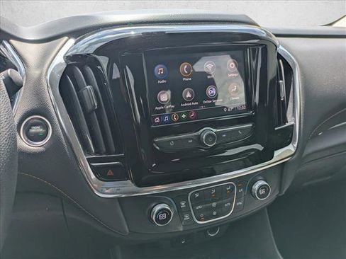 Used 2020 Chevrolet Traverse LS FWD image 13