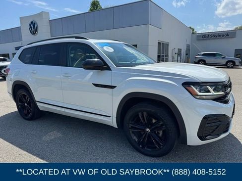Certified 2023 Volkswagen Atlas SEL R-Line AWD/4WD image 3