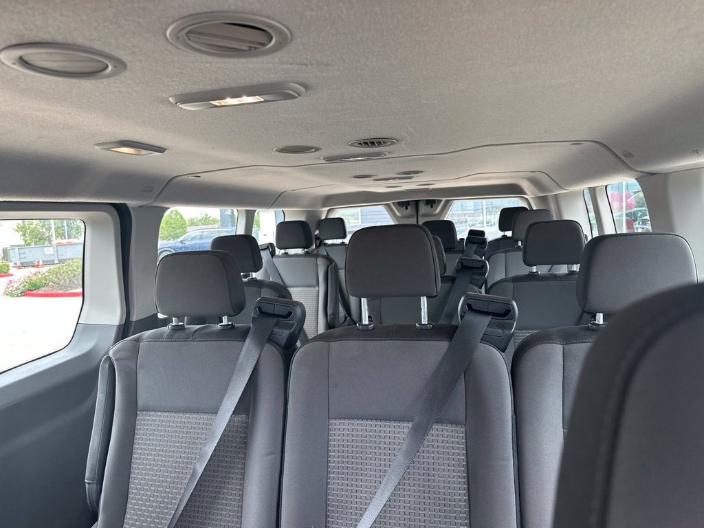 Used 2025 Ford Transit 350 XLT RWD image 5