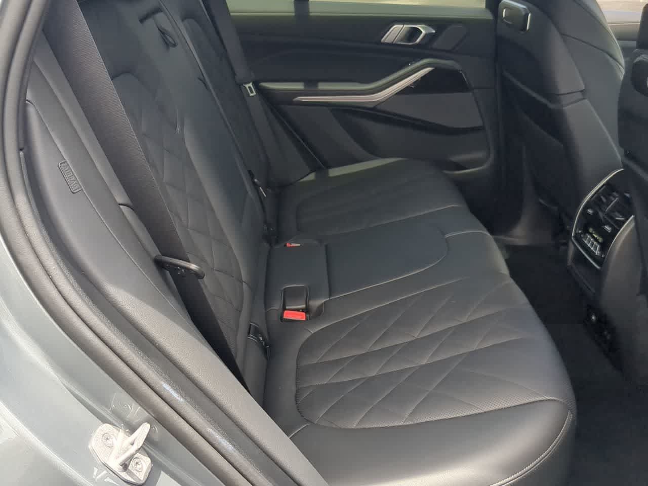 Used 2024 BMW X5 xDrive50e AWD/4WD image 21