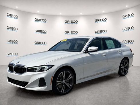 Used 2024 BMW 330i Sedan w/ Convenience Package RWD image 3