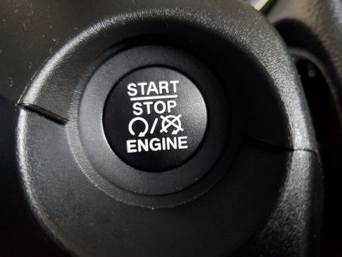 Used 2021 Jeep Compass Latitude AWD/4WD image 30