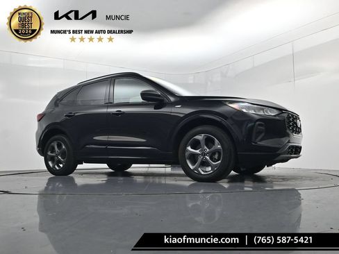 Used 2023 Ford Escape ST-Line w/ Tech Pack #1 AWD/4WD image 39