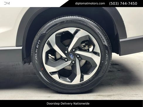Used 2024 Subaru Forester Touring image 39