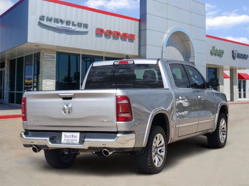 Used 2024 RAM 1500 Limited AWD/4WD image 5