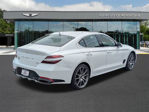 Used 2026 Genesis G70 2.5T image 7