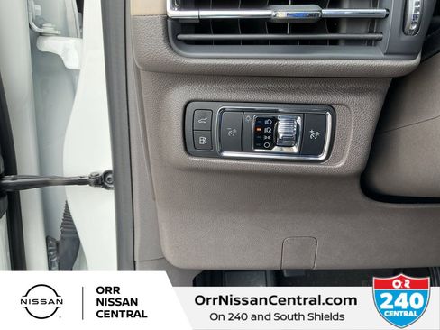 Used 2024 Lincoln Corsair Grand Touring w/ Equipment Group 302A image 19