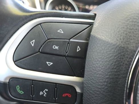 Used 2019 Jeep Compass Latitude AWD/4WD image 23