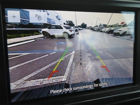 Certified 2023 Ford F250 XLT image 4